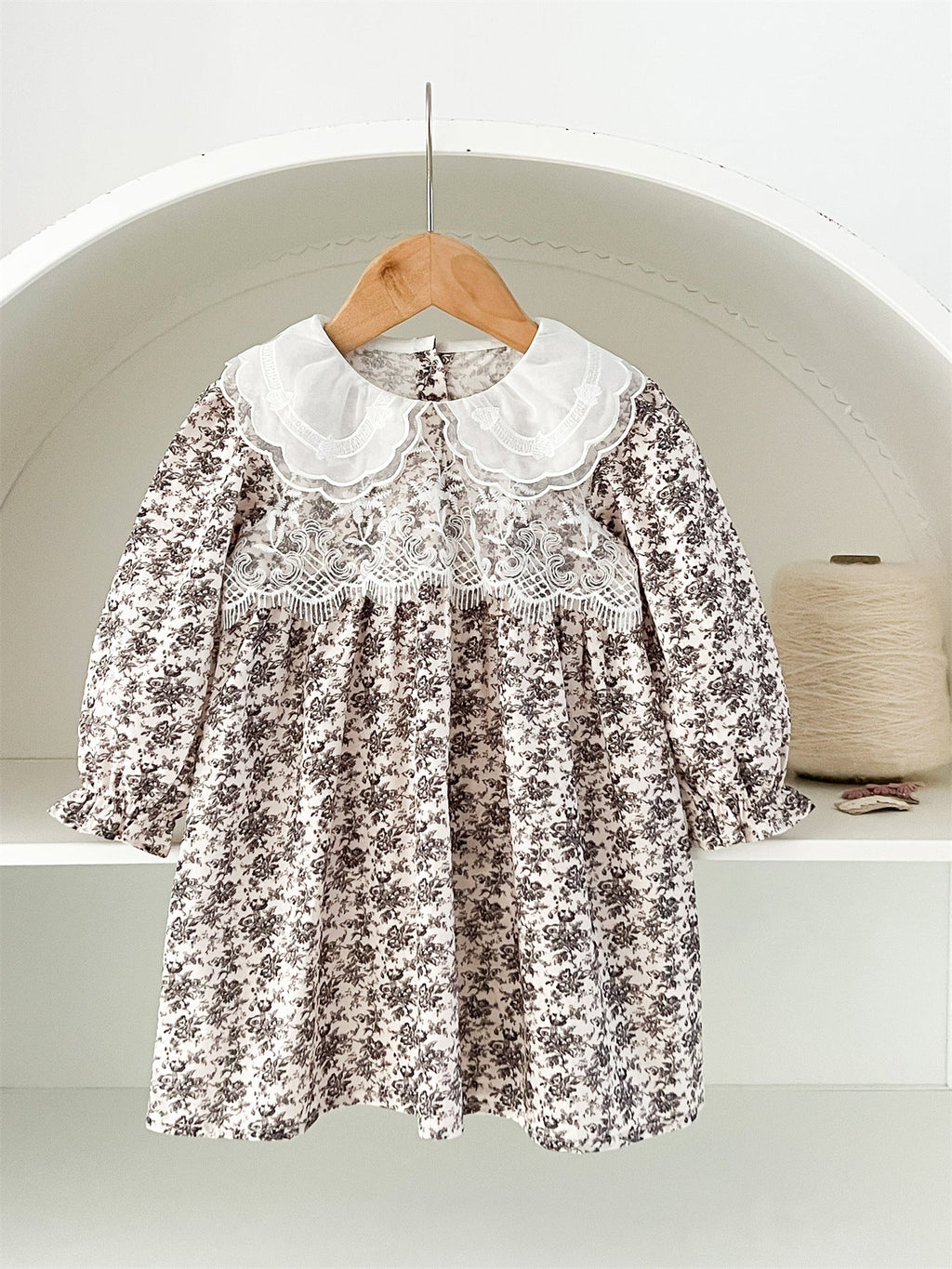 Spring and Autumn Floral Printed and Embroidered Long-sleeved Dress with Lace Collar for Stylish Girls